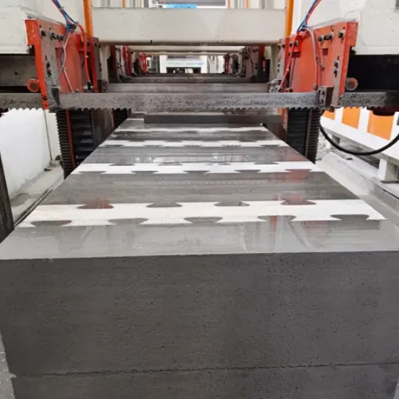 Equipo de producción de bloques sándwich compuestos autoaislantes