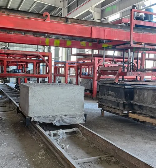 Proyecto de nueva línea de producción de tabiques ligeros reforzados para clientes de Henan