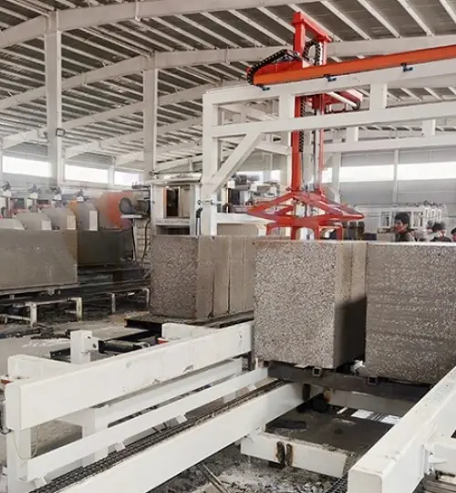 Proyecto de construcción de una línea de producción de bloques autoaislantes para clientes de Shache, Xinjiang