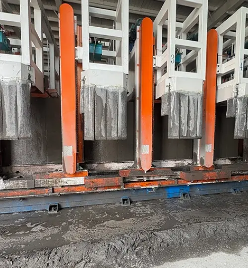 Proyecto de línea de producción de ladrillos aireados de CLC no autoclave para el cliente de Sichuan
