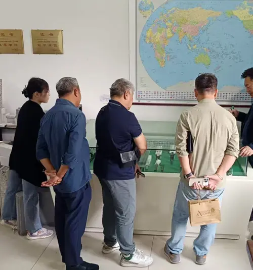 Proyecto de línea de producción de ladrillos ligeros de 100 metros cúbicos al día para un cliente de Camboya